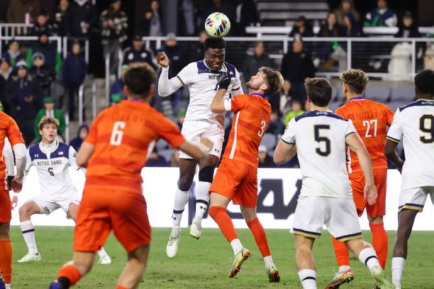 尤文图斯以 尤文图斯以