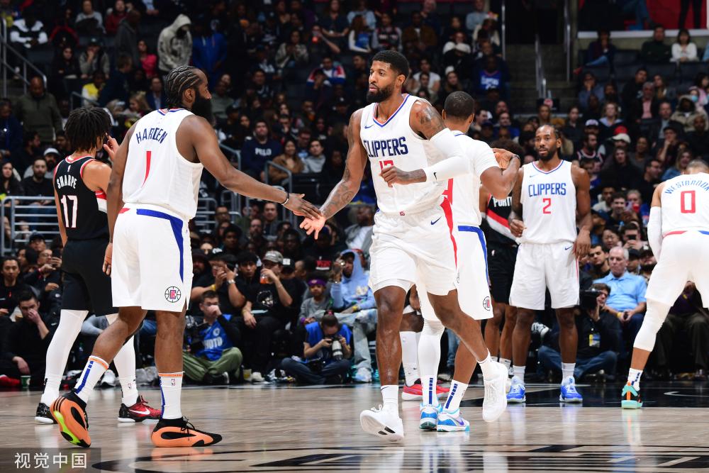 使对手措手 使对手措手