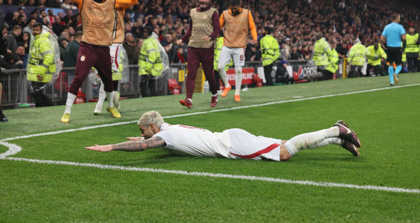 不妨看看他 不妨看看他