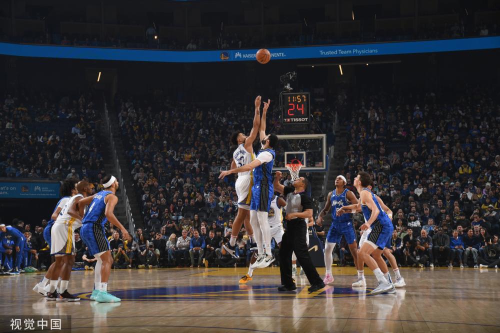 目光转向这 目光转向这