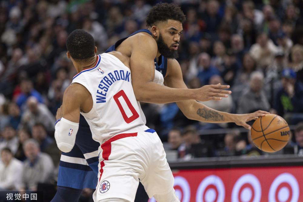 而与此同时 而与此同时