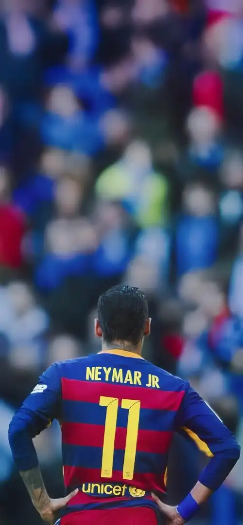 罗马诺：赫伊森将代表皇马参加世俱杯，目前正在敲定五年合同.